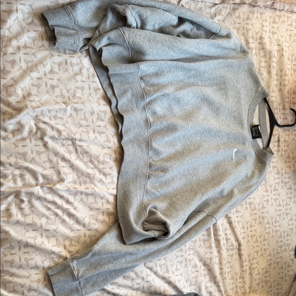 Nike Women's Light Gray Crew Neck Sweater